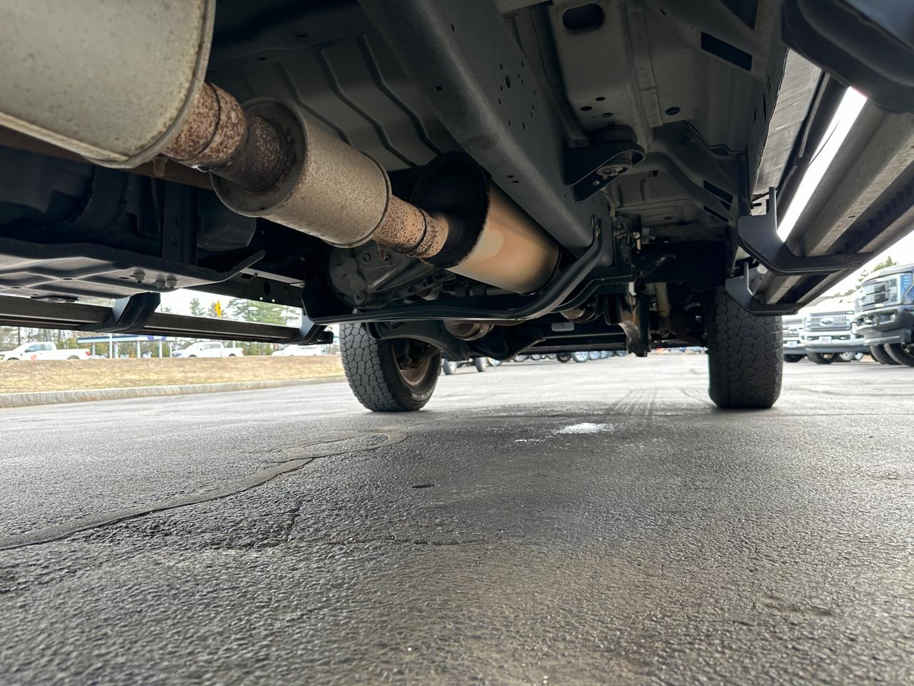 Ford F-250 SD Lariat Crew Cab Short Bed 4WD 2015