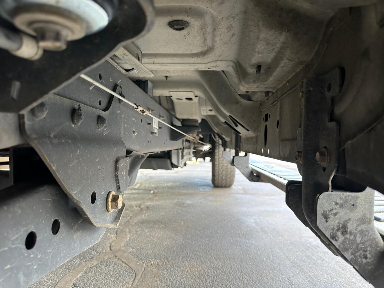 Ford F-250 SD Lariat Crew Cab Short Bed 4WD 2015