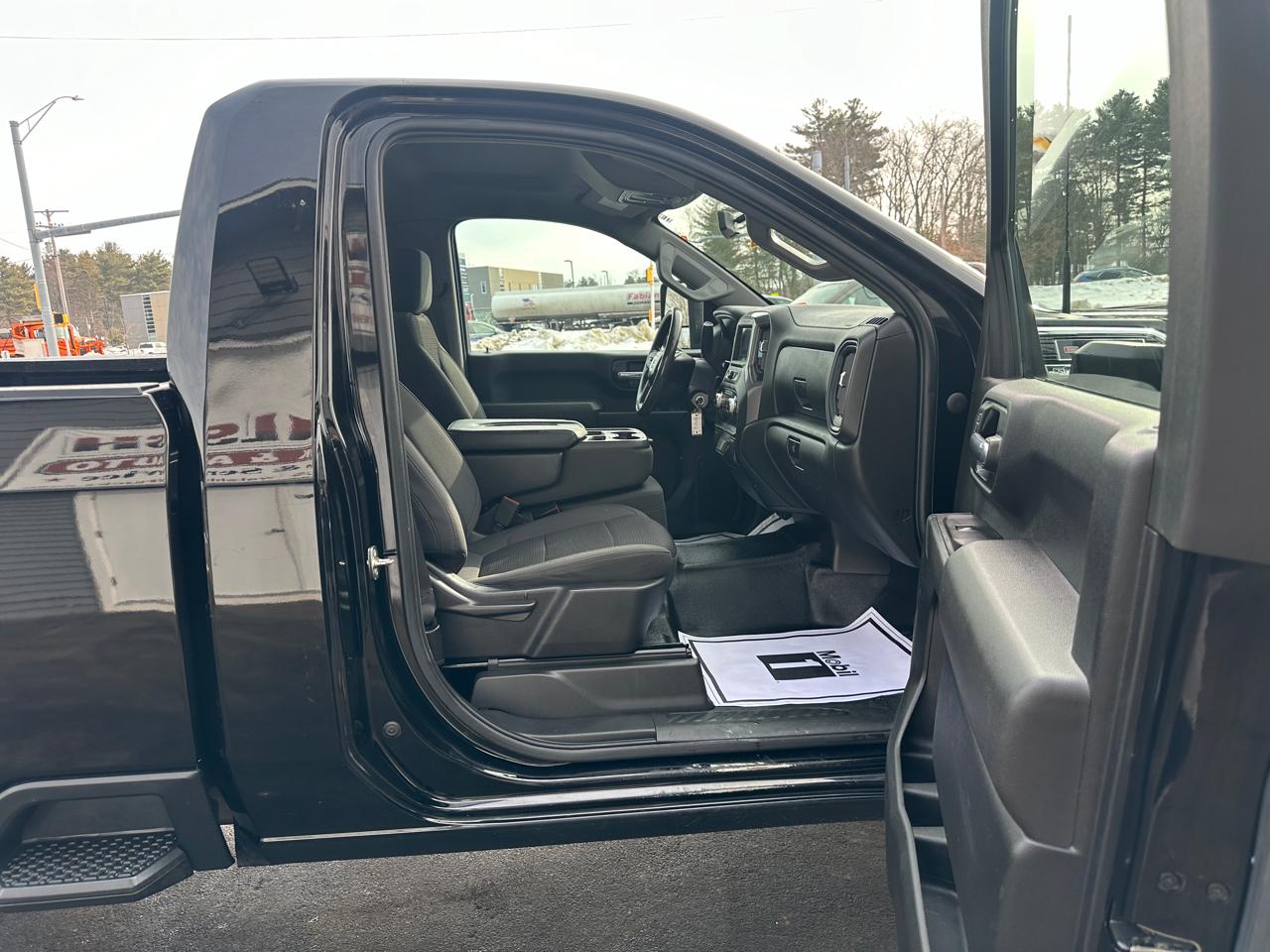 GMC Sierra 3500HD Pro Regular Cab 4WD 2022