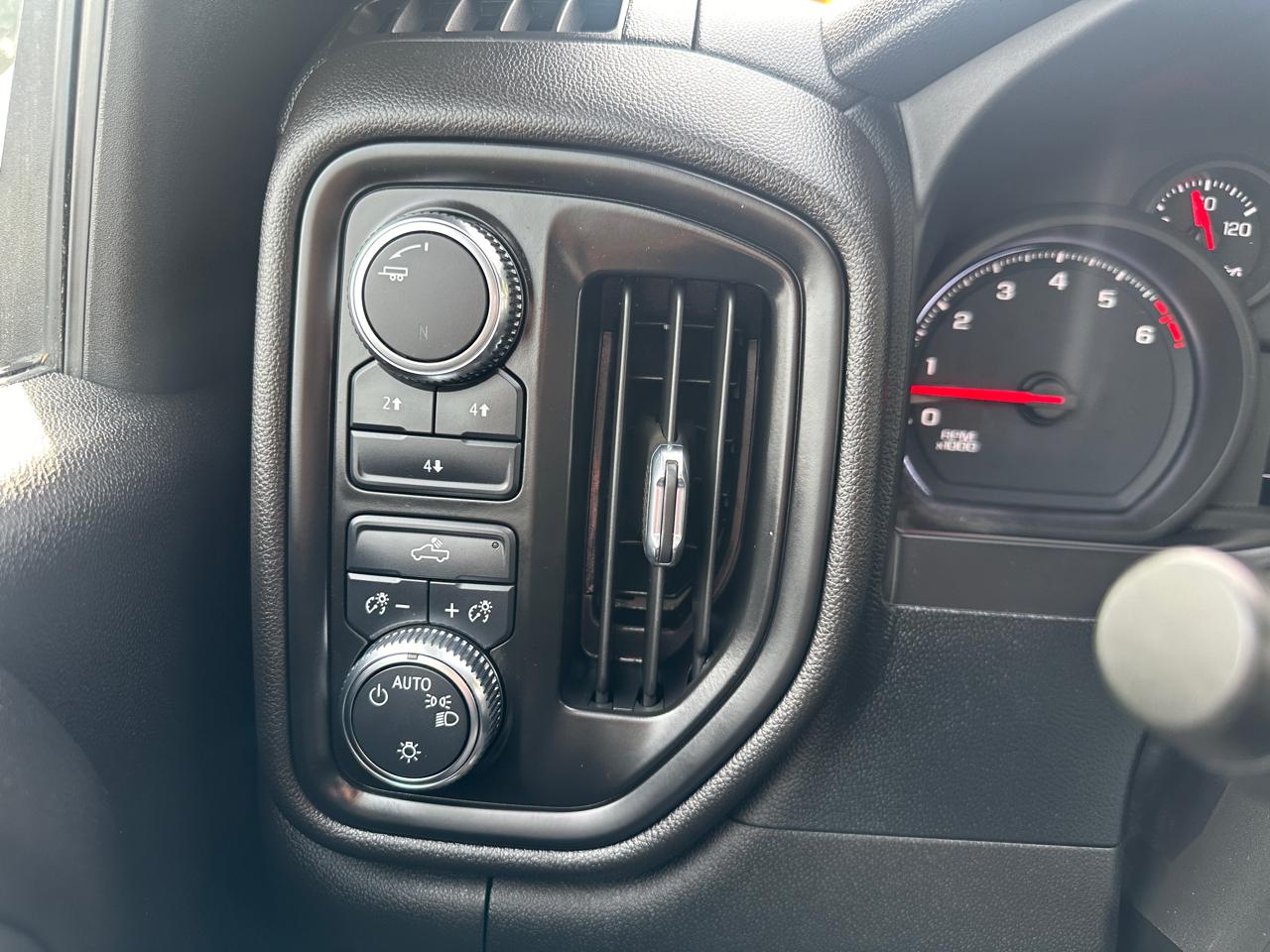 GMC Sierra 3500HD Pro Regular Cab 4WD 2022