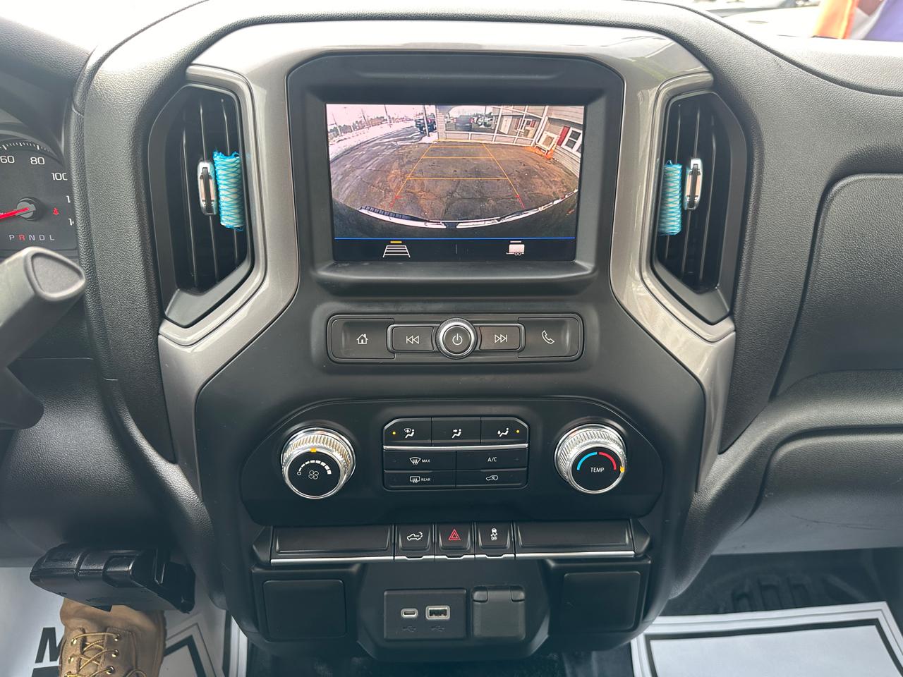 GMC Sierra 3500HD Pro Regular Cab 4WD 2022