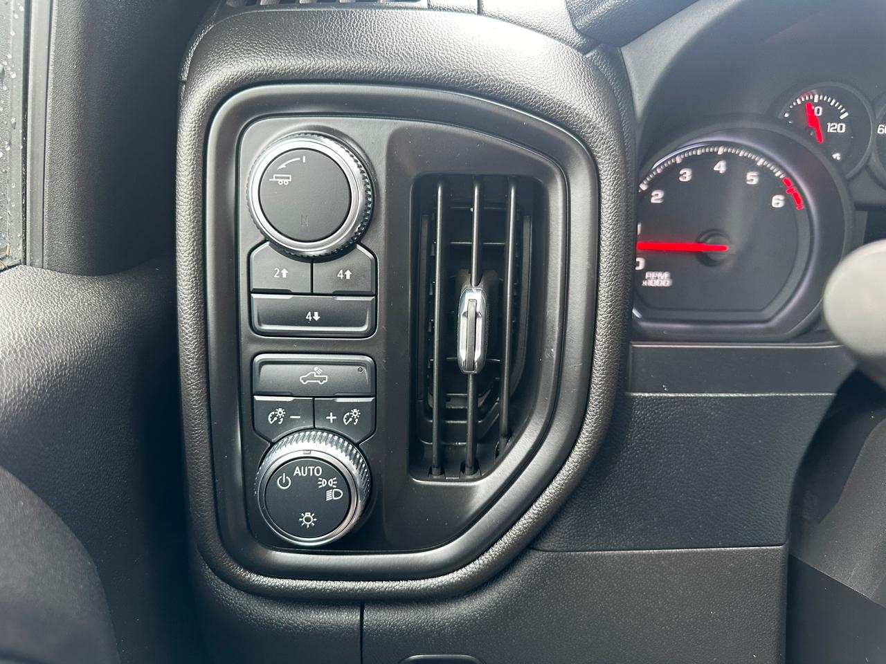 GMC Sierra 3500HD Pro Regular Cab 4WD 2022