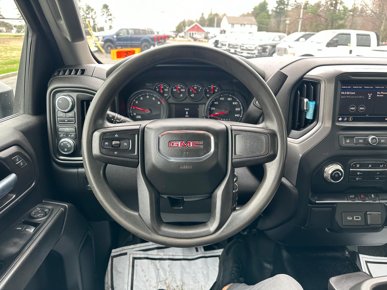 GMC Sierra 3500HD Pro Regular Cab 4WD 2022
