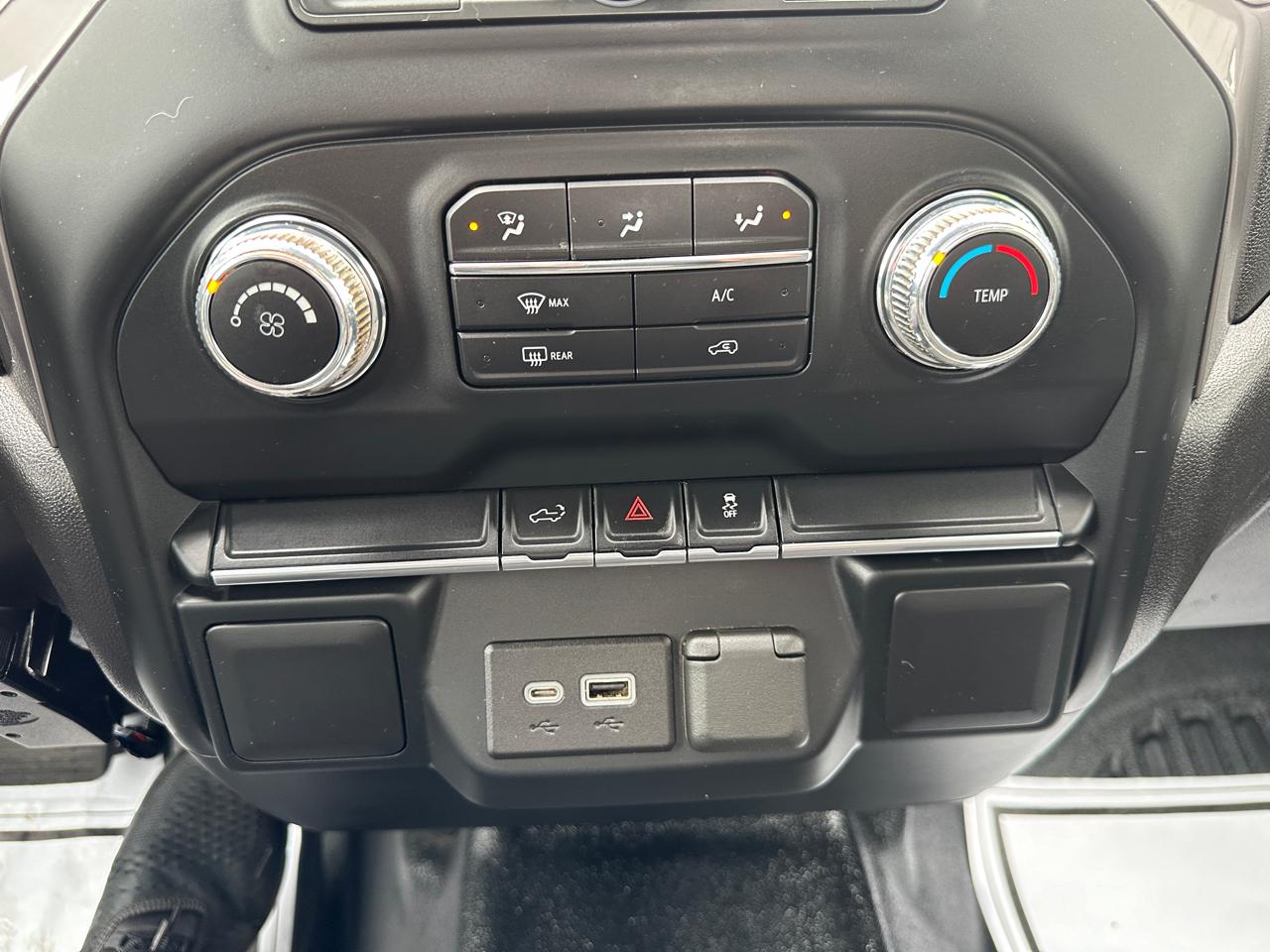 GMC Sierra 3500HD Pro Regular Cab 4WD 2022