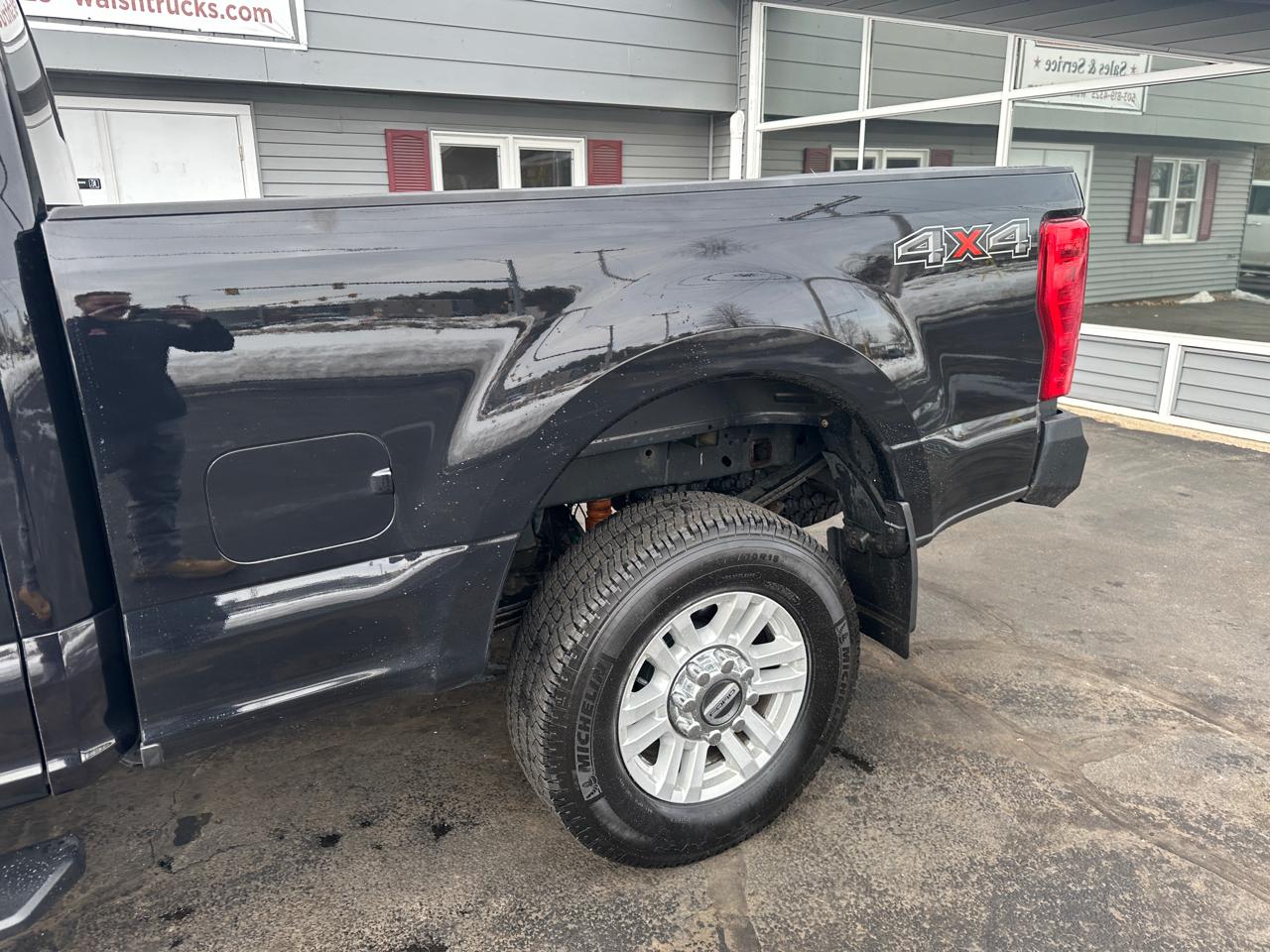Ford F-250 SD XL SuperCab Short Bed 4WD 2019