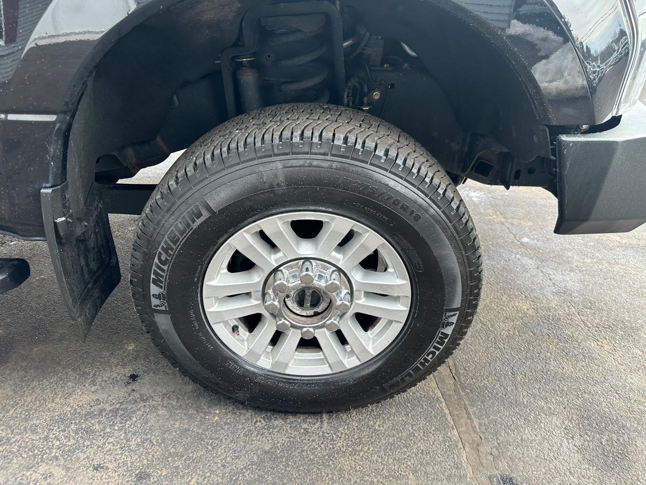 Ford F-250 SD XL SuperCab Short Bed 4WD 2019