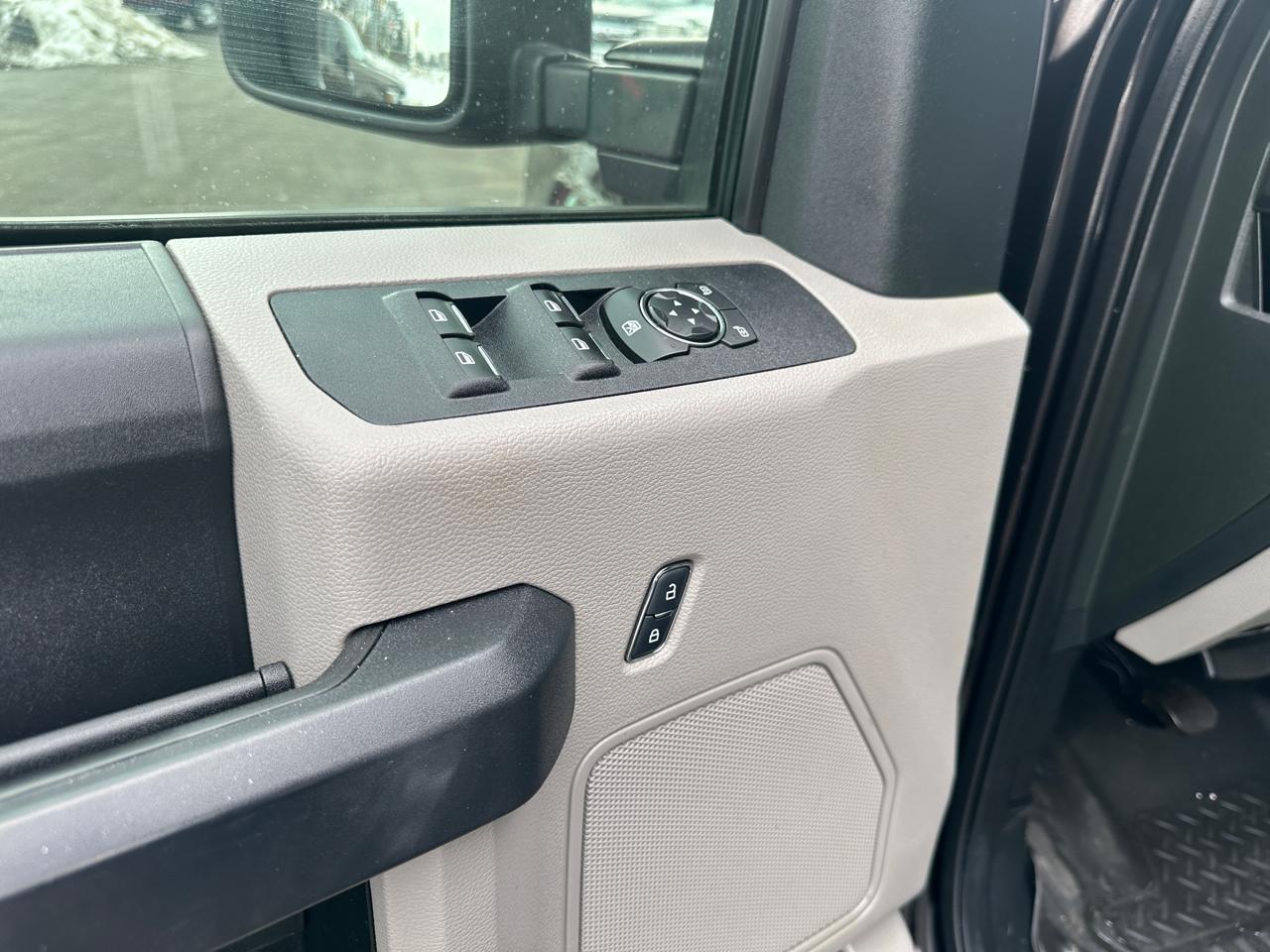 Ford F-250 SD XL SuperCab Short Bed 4WD 2019