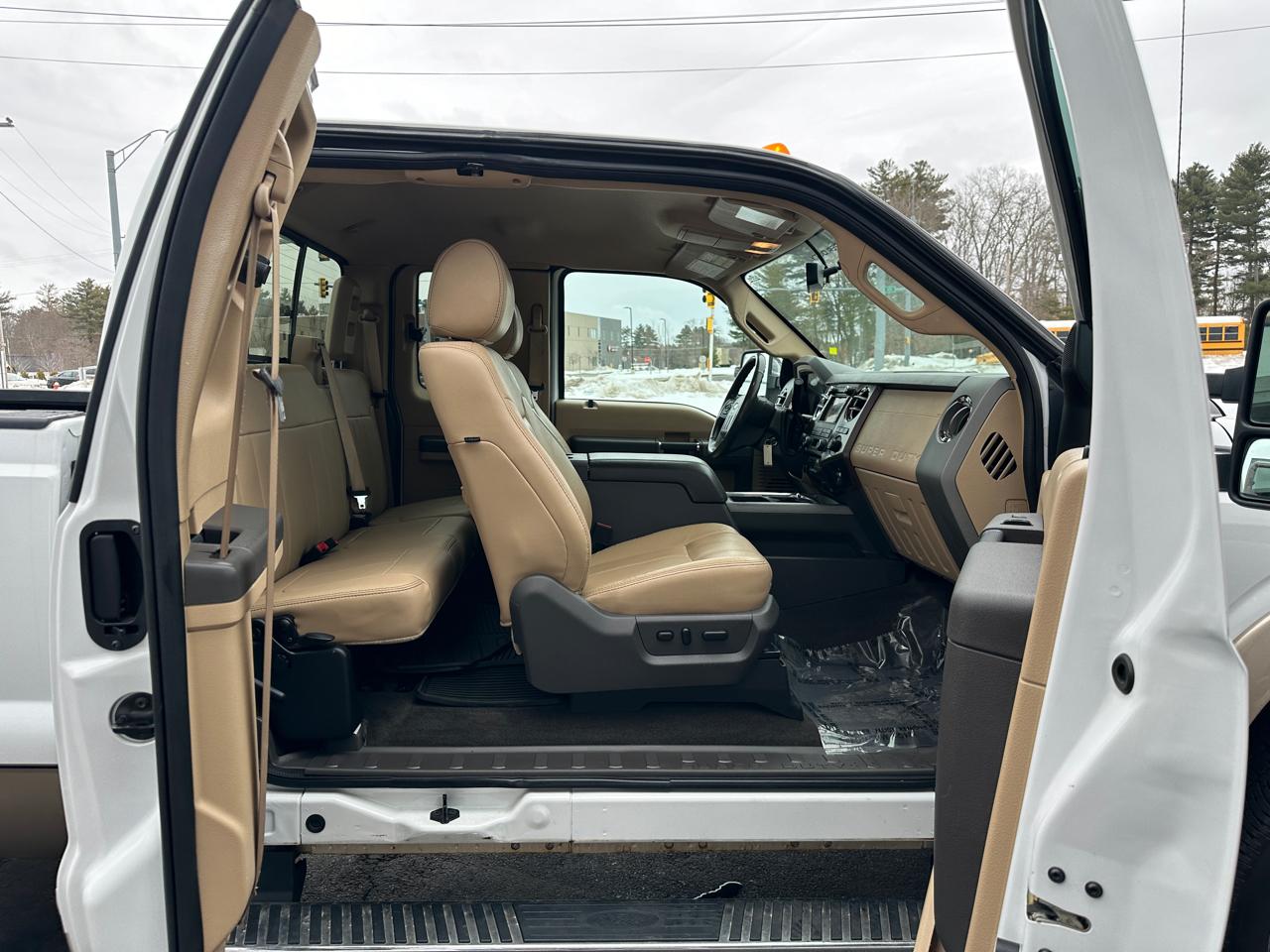 Ford F-350 SD Lariat SuperCab 4WD 2012