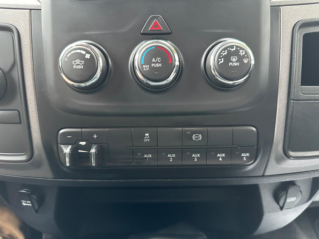 RAM 3500 Tradesman Crew Cab 4WD 2018