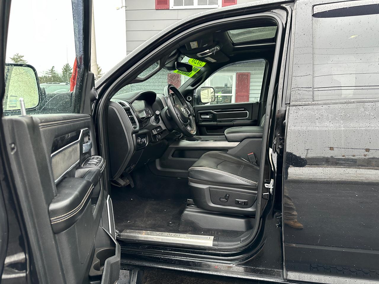 RAM 2500 Laramie Crew Cab SWB 4WD 2020