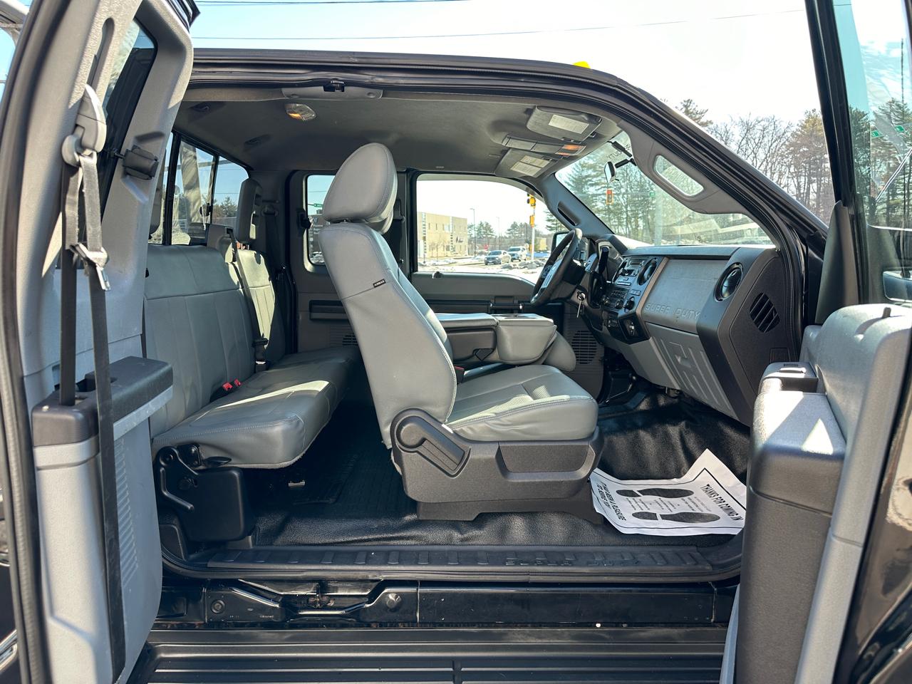 Ford F-250 SD XL SuperCab 4WD 2016