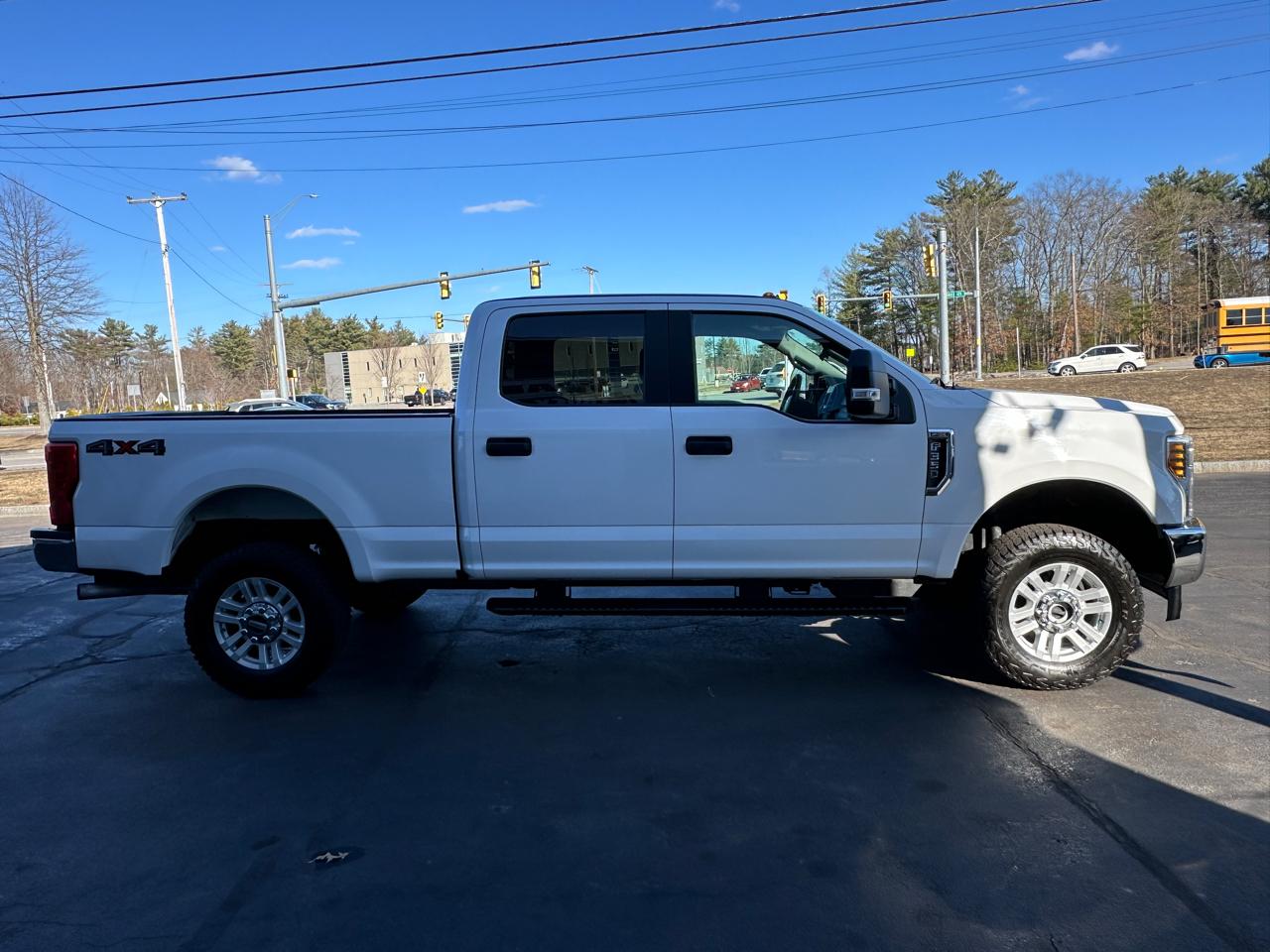 Ford F-350 SD XL Crew Cab 4WD 2018