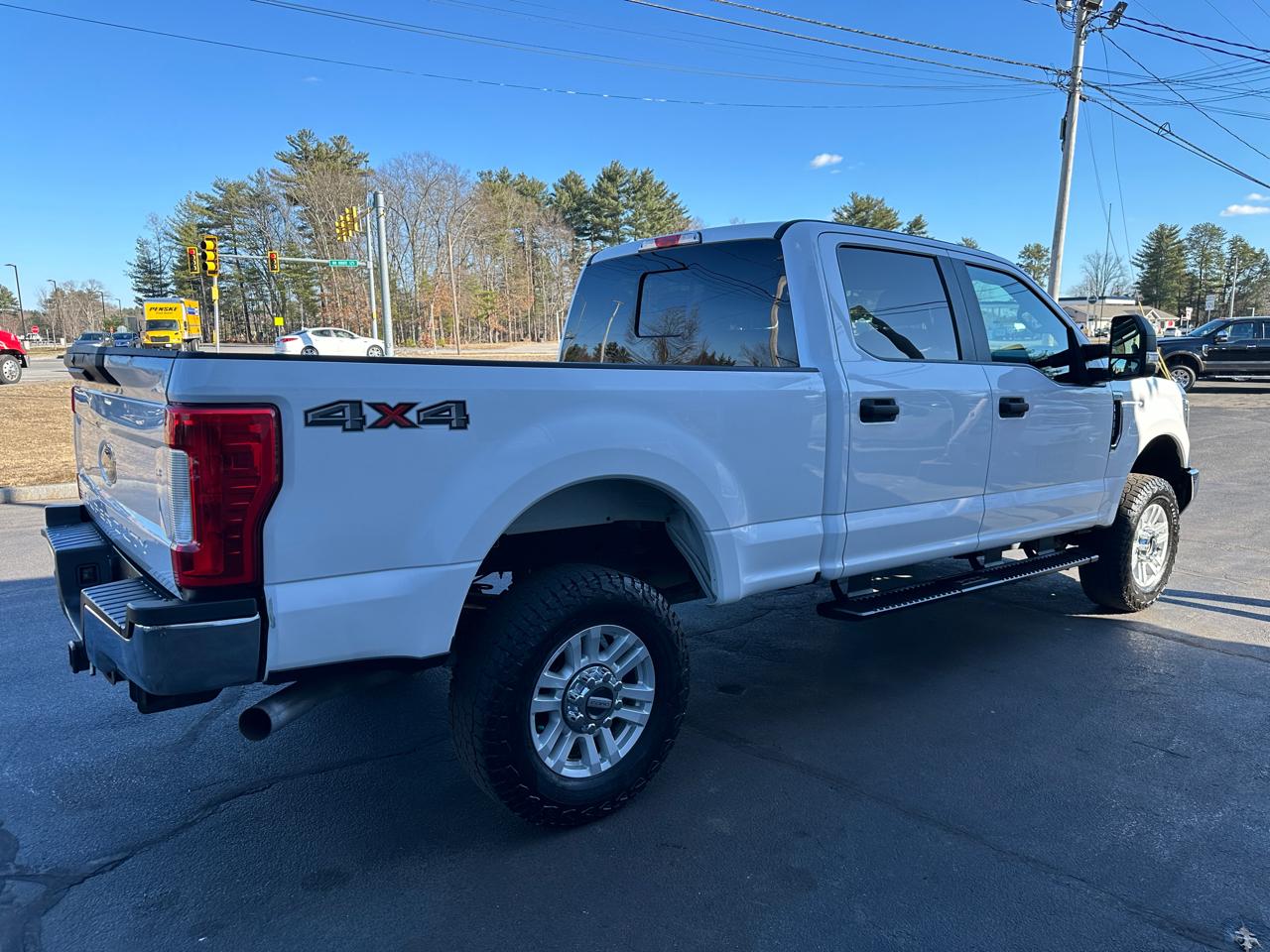 Ford F-350 SD XL Crew Cab 4WD 2018