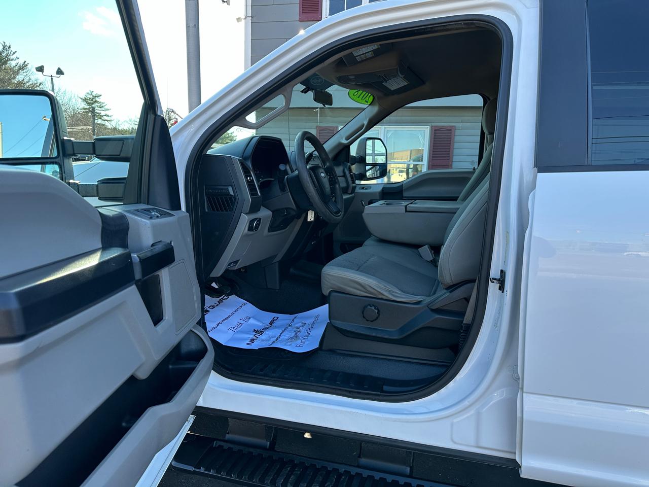 Ford F-350 SD XL Crew Cab 4WD 2018