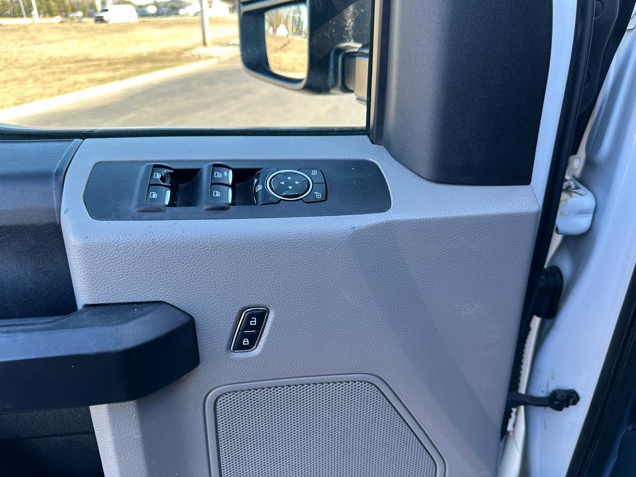 Ford F-350 SD XL Crew Cab 4WD 2018