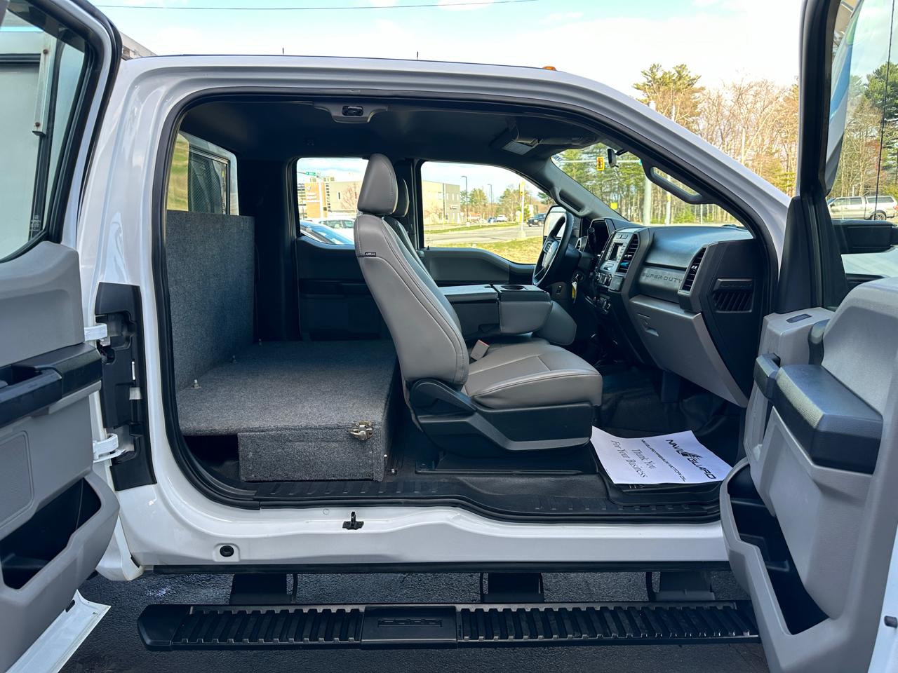 Ford F-250 SD XL SuperCab Short Bed 4WD 2017