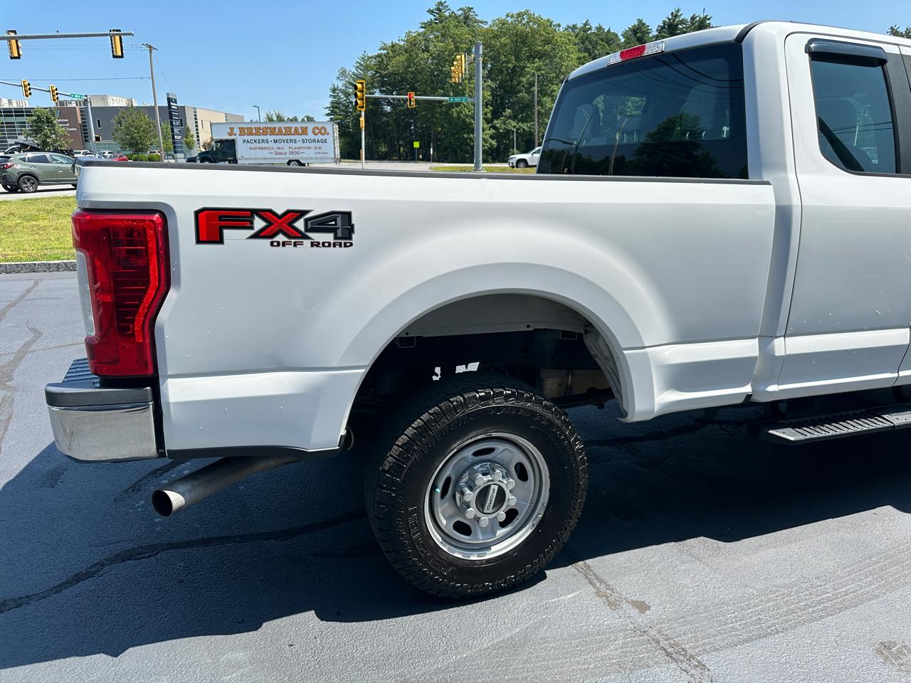 Ford F-250 SD XL SuperCab Short Bed 4WD 2017