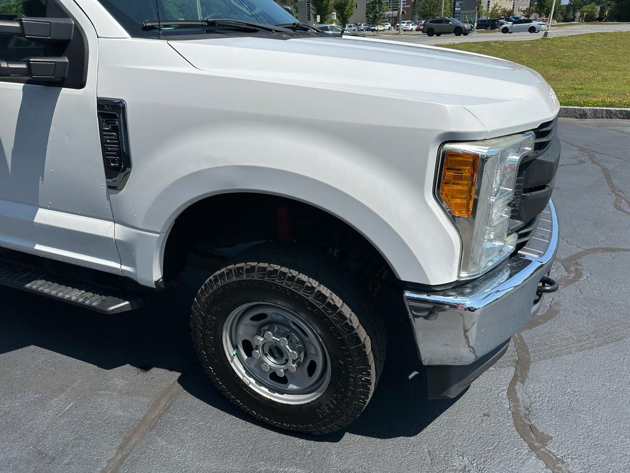Ford F-250 SD XL SuperCab Short Bed 4WD 2017