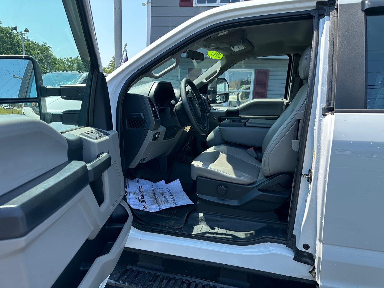 Ford F-250 SD XL SuperCab Short Bed 4WD 2017