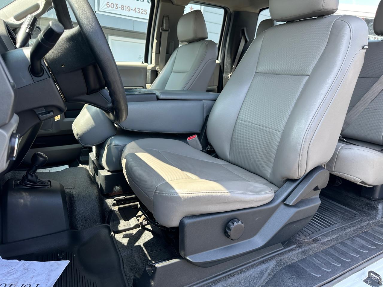 Ford F-250 SD XL SuperCab Short Bed 4WD 2017