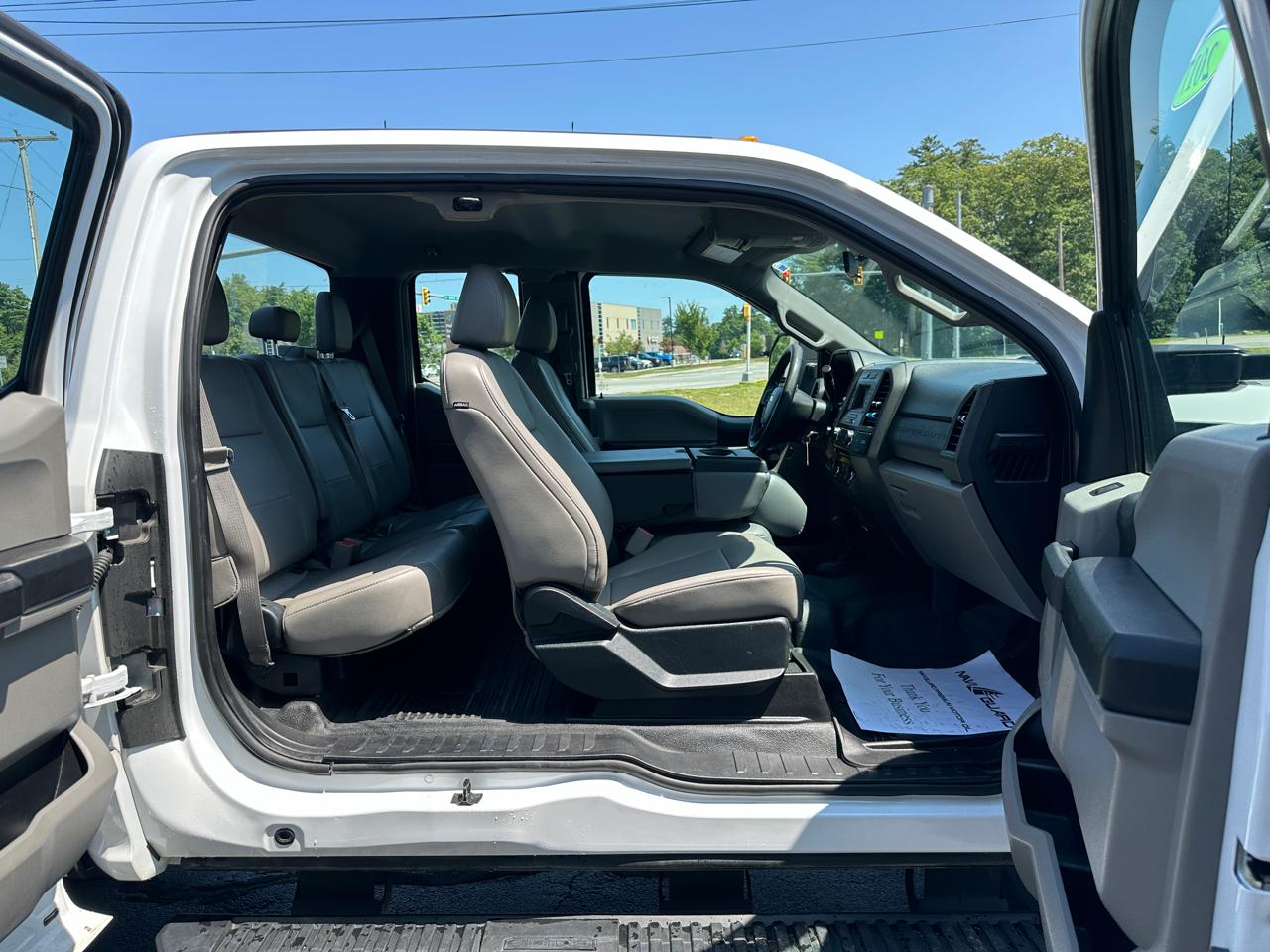 Ford F-250 SD XL SuperCab Short Bed 4WD 2017