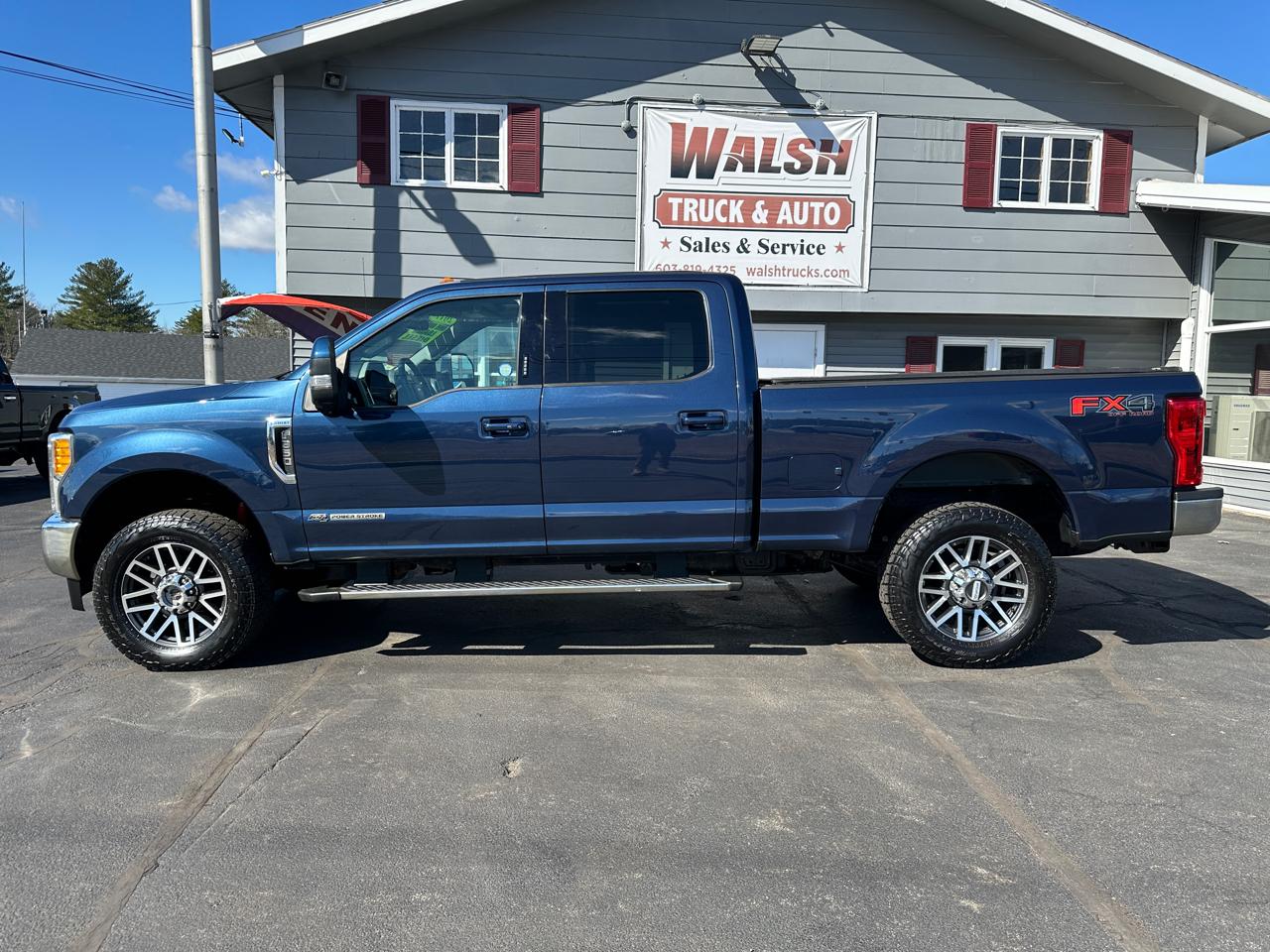 Ford F-350 SD Lariat Crew Cab 4WD 2017