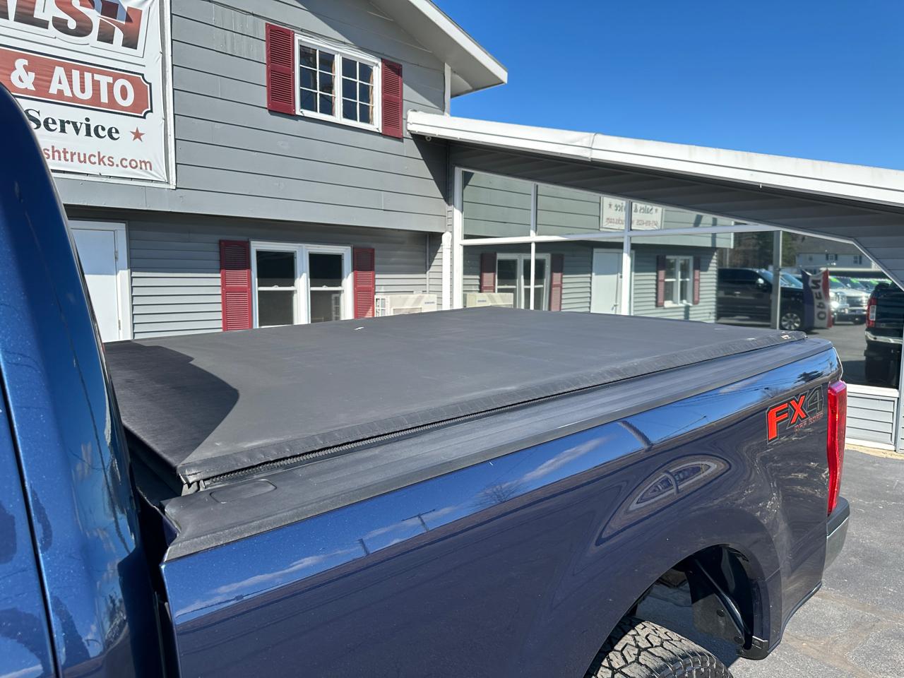 Ford F-350 SD Lariat Crew Cab 4WD 2017