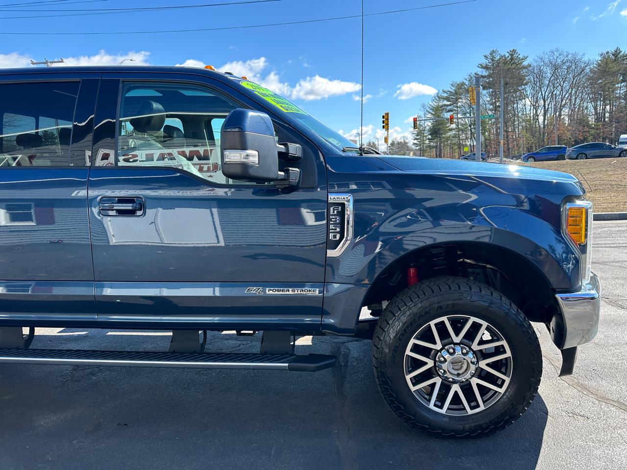 Ford F-350 SD Lariat Crew Cab 4WD 2017