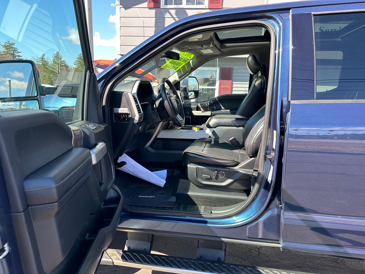 Ford F-350 SD Lariat Crew Cab 4WD 2017