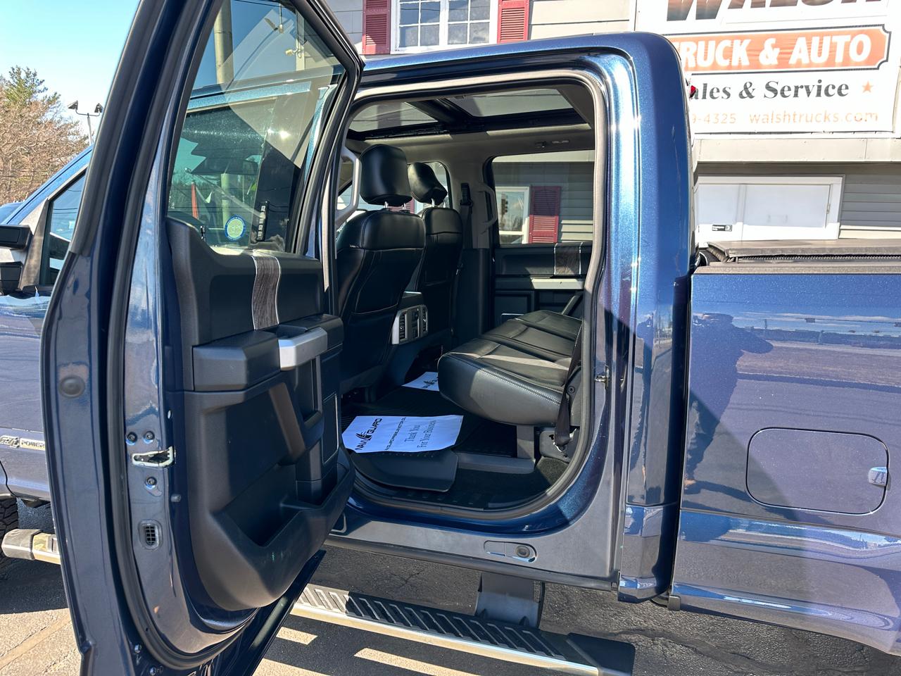 Ford F-350 SD Lariat Crew Cab 4WD 2017