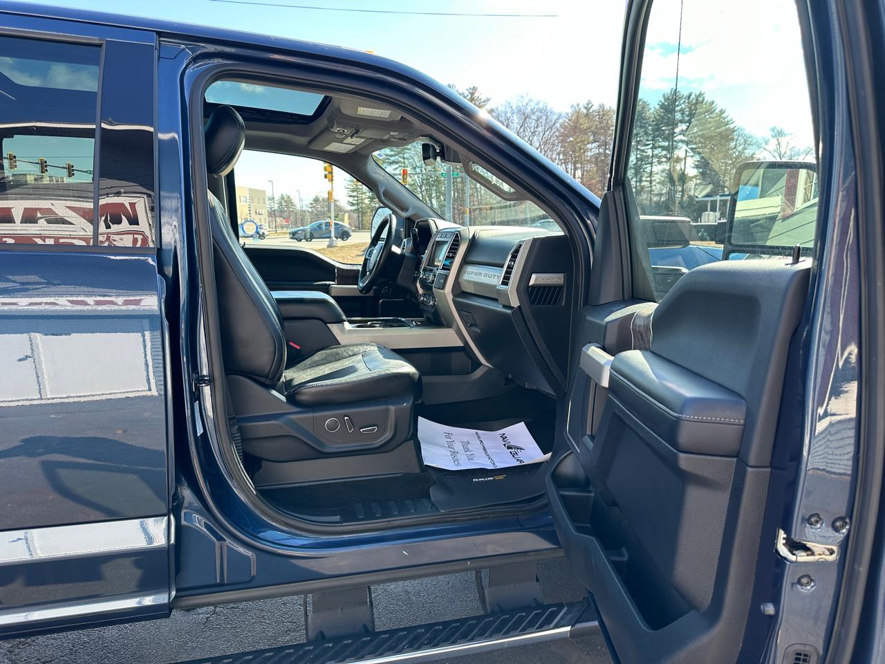 Ford F-350 SD Lariat Crew Cab 4WD 2017