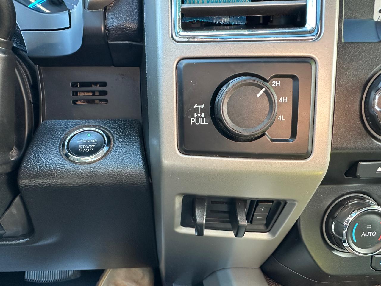 Ford F-350 SD Lariat Crew Cab 4WD 2017