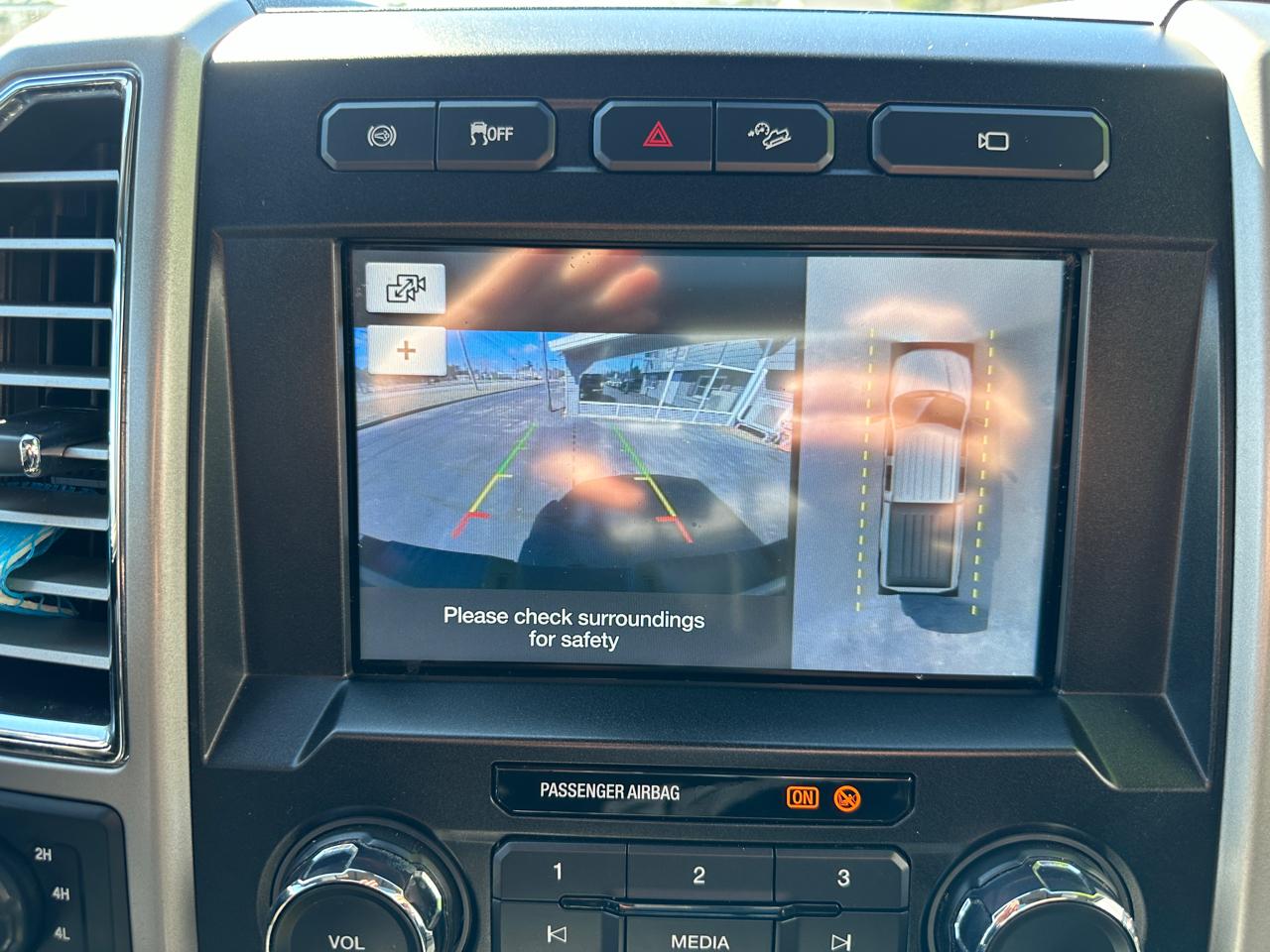 Ford F-350 SD Lariat Crew Cab 4WD 2017