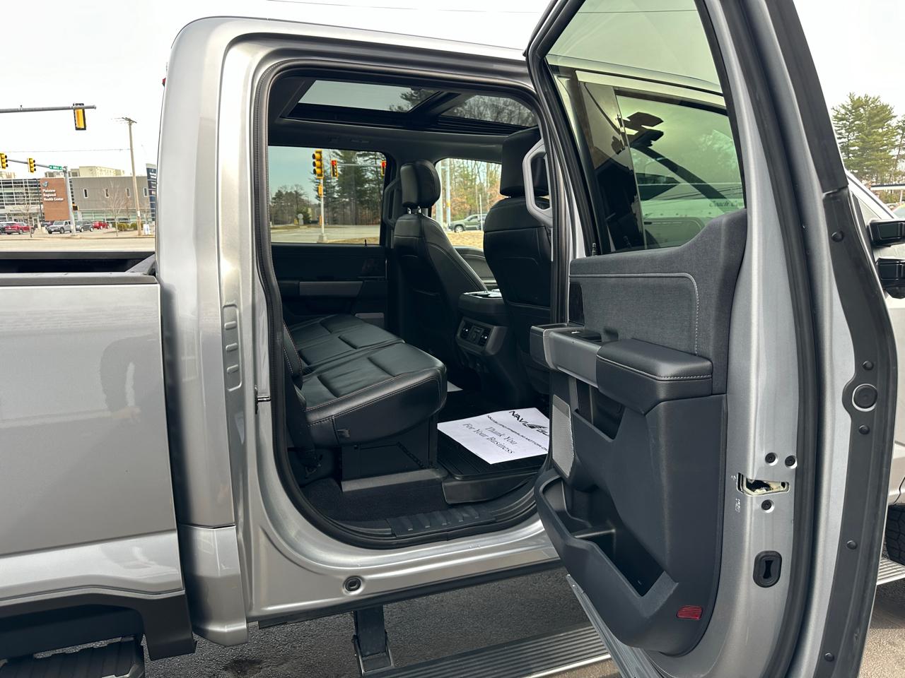 Ford F-250 SD Lariat Crew Cab 4WD 2023