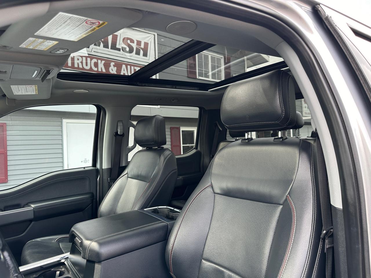 Ford F-250 SD Lariat Crew Cab 4WD 2023