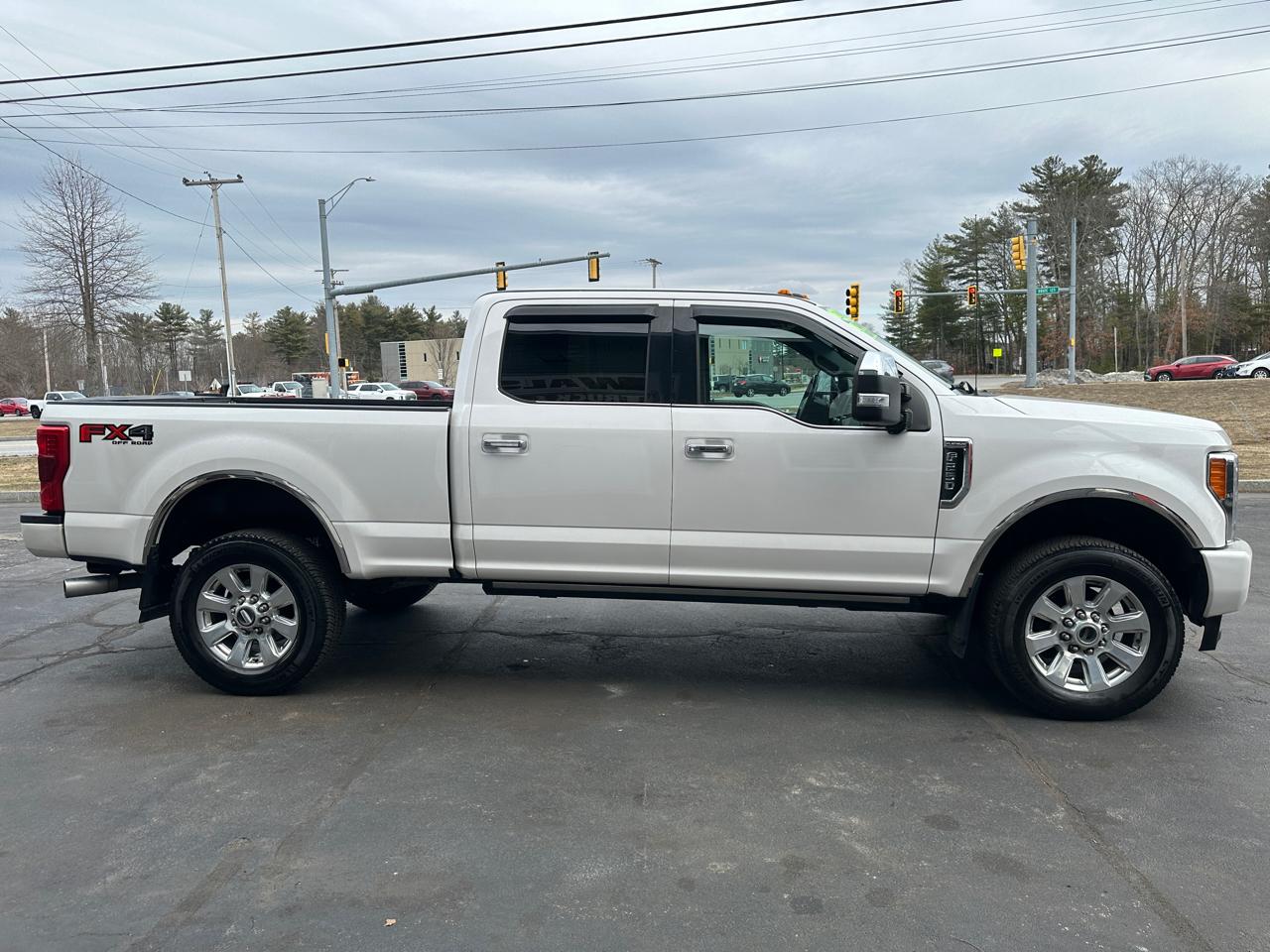 Ford F-250 SD Platinum Crew Cab 4WD 2017