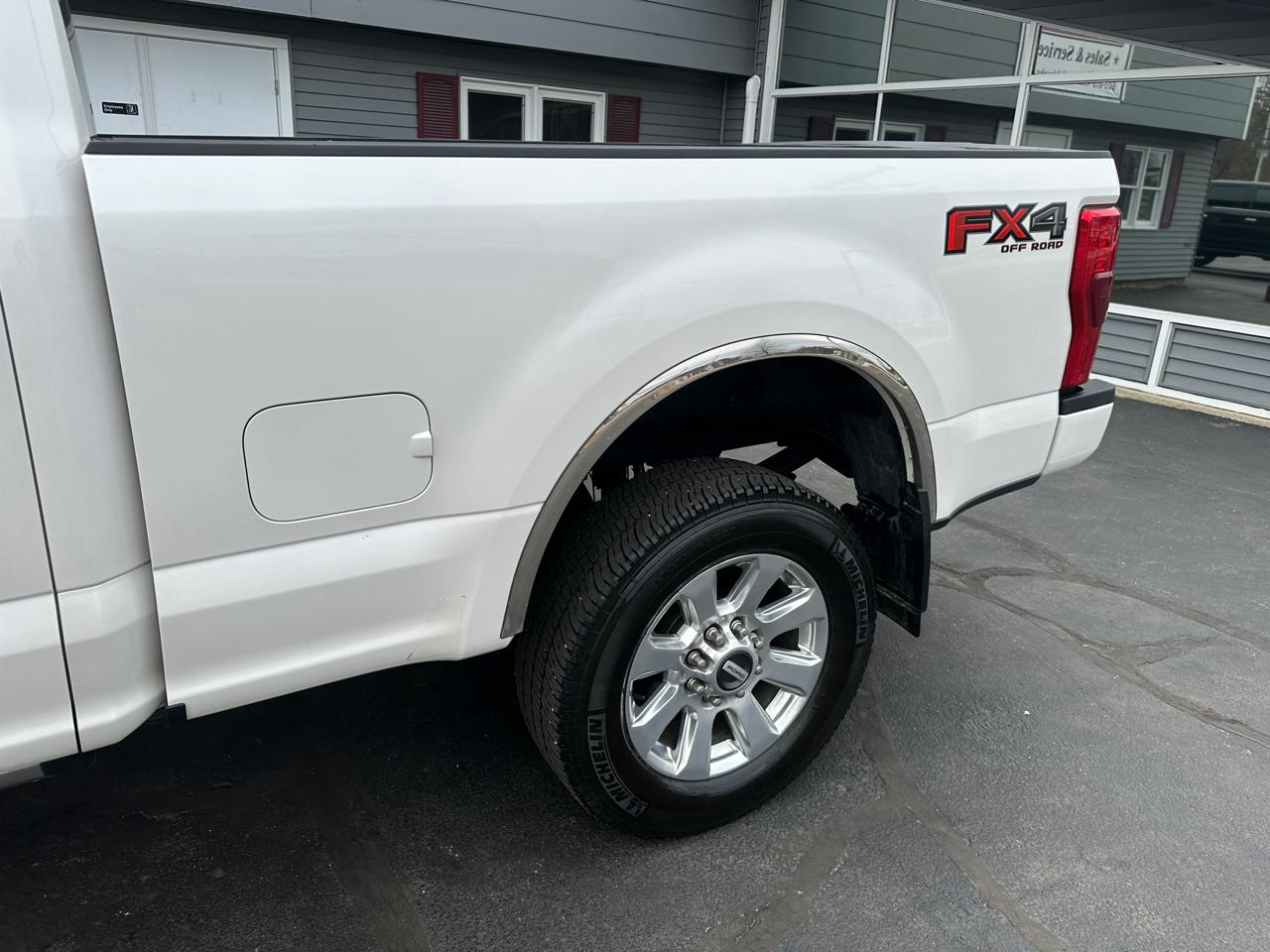 Ford F-250 SD Platinum Crew Cab 4WD 2017