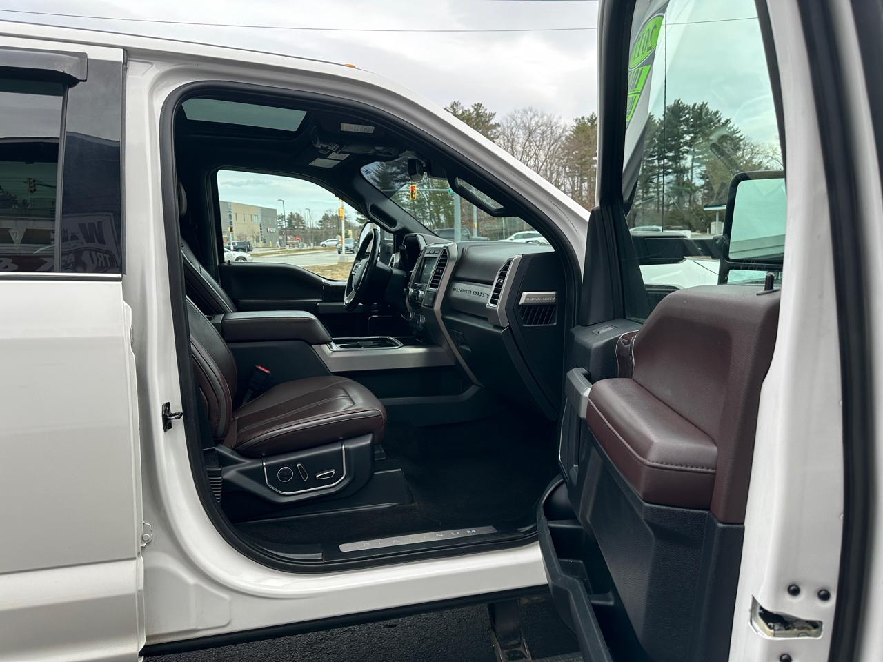 Ford F-250 SD Platinum Crew Cab 4WD 2017