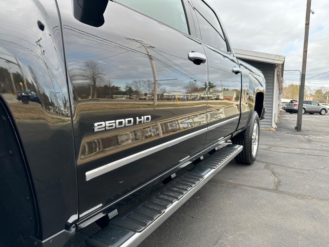 Chevrolet Silverado 2500HD LTZ Crew Cab 4WD 2015