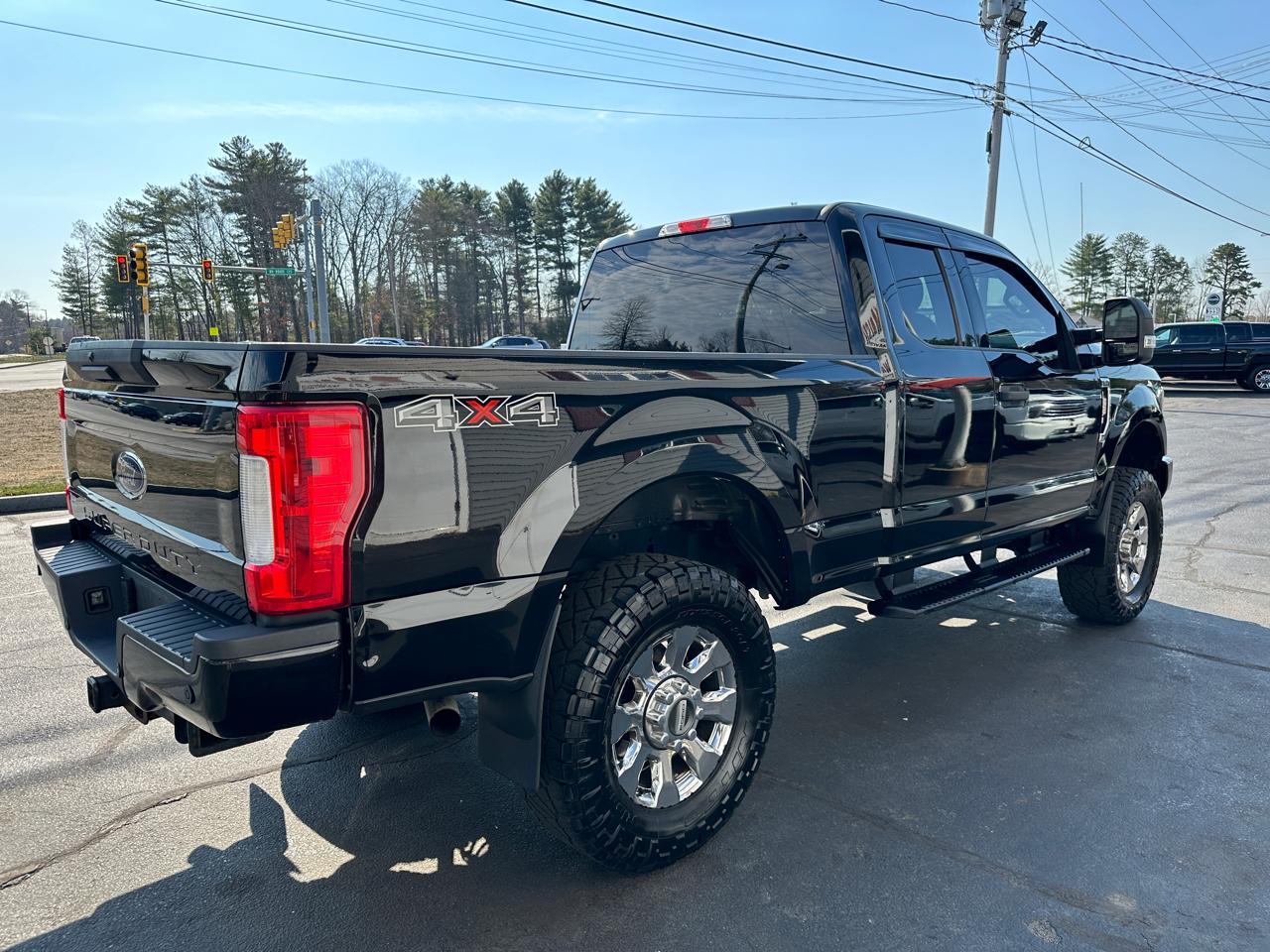 Ford F-250 SD XLT SuperCab Short Bed 4WD 2018