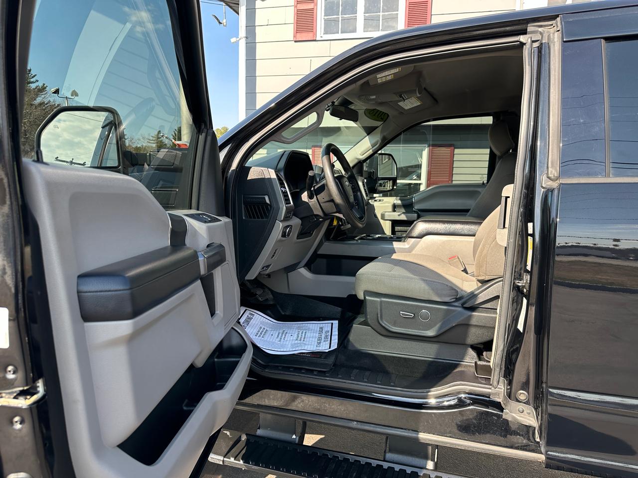 Ford F-250 SD XLT SuperCab Short Bed 4WD 2018