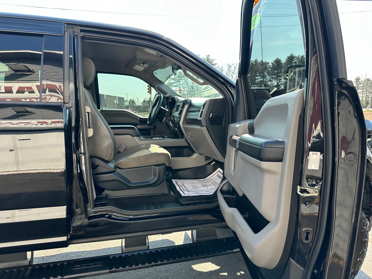 Ford F-250 SD XLT SuperCab Short Bed 4WD 2018