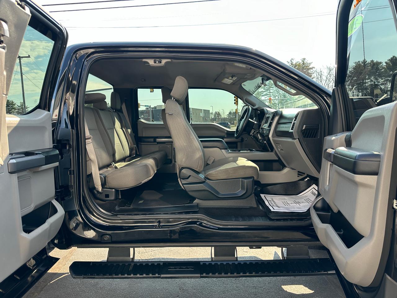 Ford F-250 SD XLT SuperCab Short Bed 4WD 2018