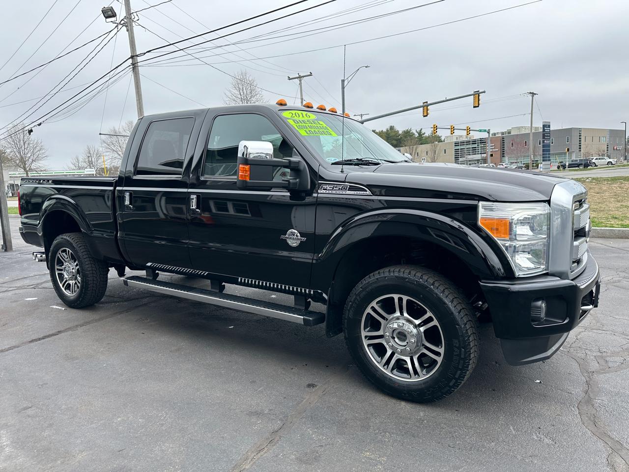 Ford F-350 SD Platinum Crew Cab 4WD 2016