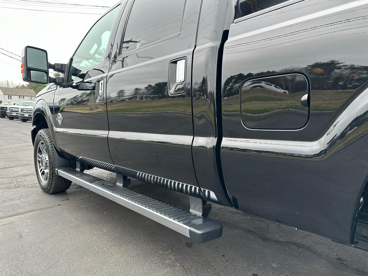 Ford F-350 SD Platinum Crew Cab 4WD 2016