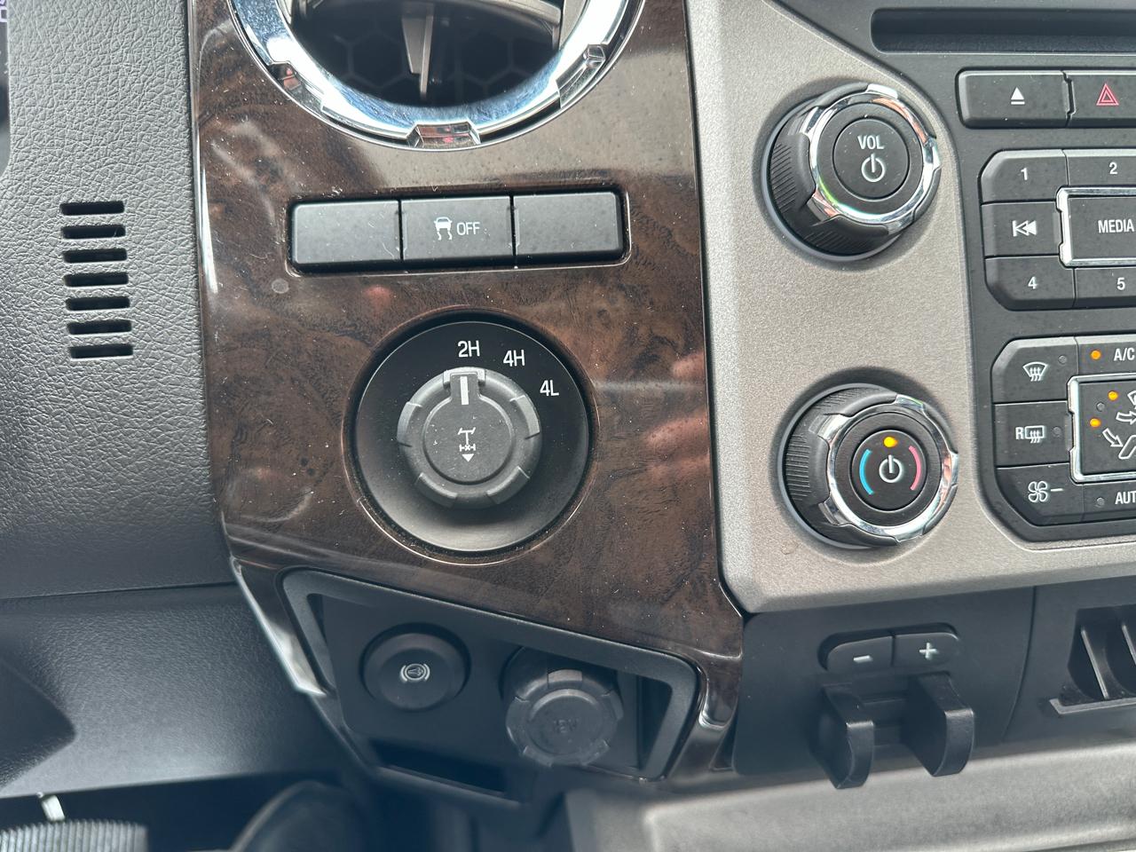 Ford F-350 SD Platinum Crew Cab 4WD 2016