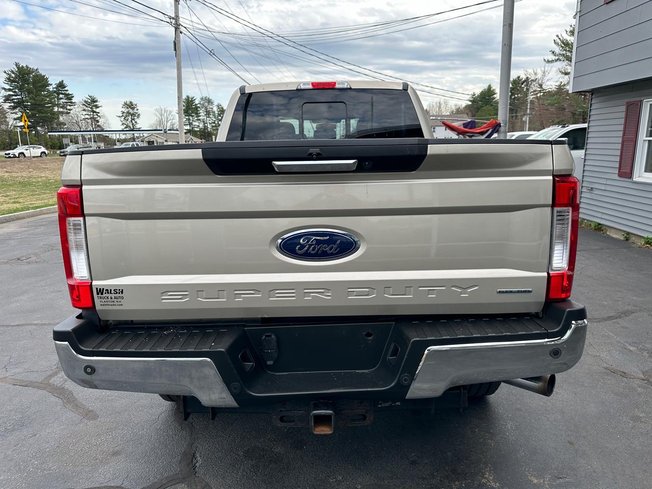 Ford F-250 SD Lariat Crew Cab Short Bed 4WD 2017