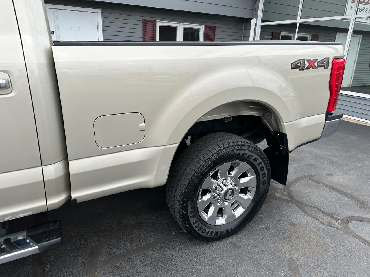 Ford F-250 SD Lariat Crew Cab Short Bed 4WD 2017