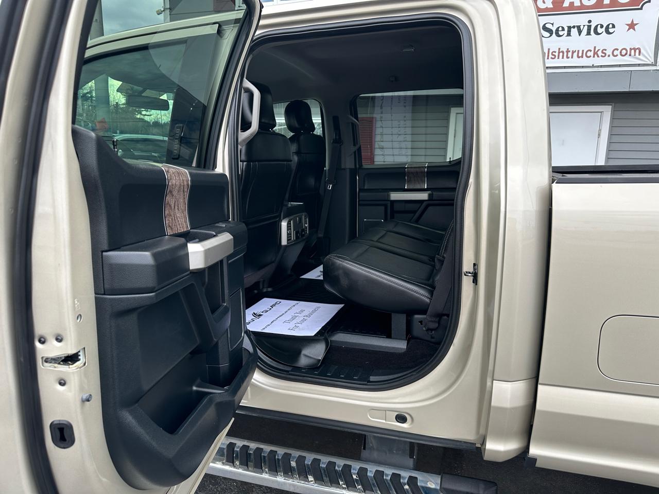 Ford F-250 SD Lariat Crew Cab Short Bed 4WD 2017