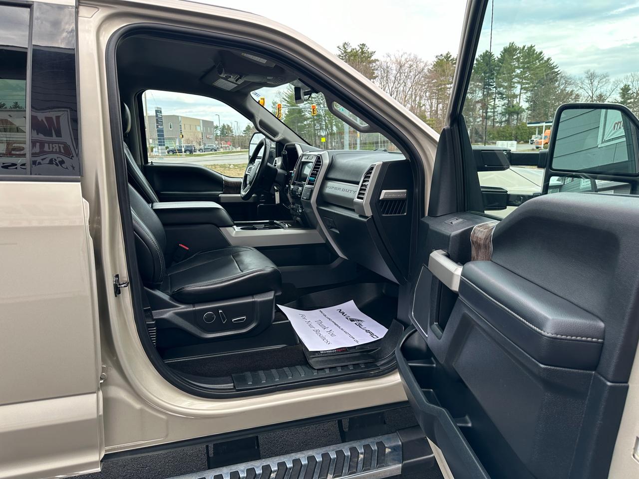 Ford F-250 SD Lariat Crew Cab Short Bed 4WD 2017